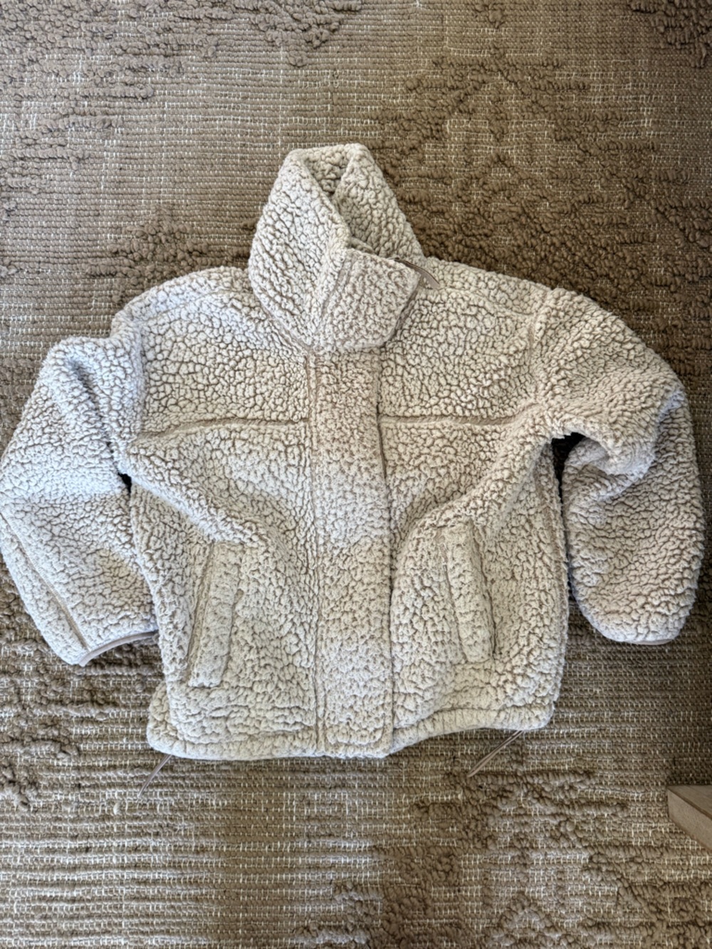 Abercrombie & Fitch Plush Sherpa Sweater in Off-White/Cream